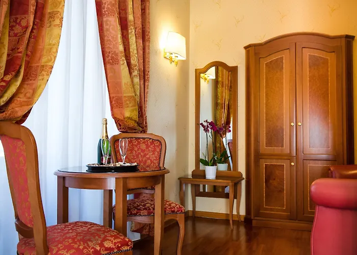 Amadeus Hotel 3*