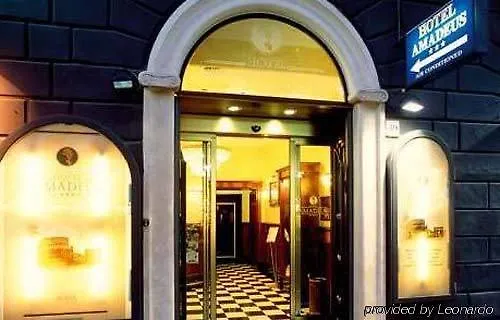 Amadeus Hotel