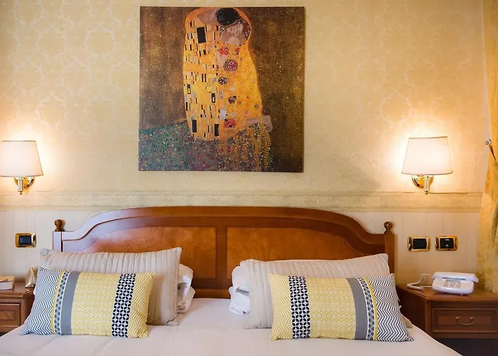 Hotel Amadeus 3*